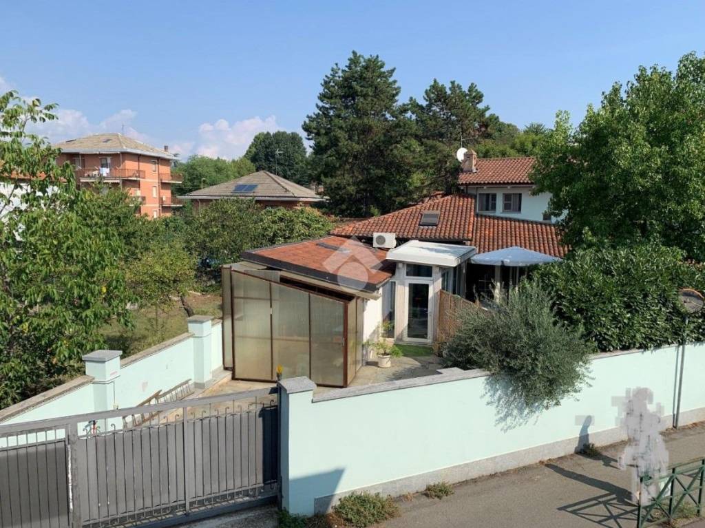 Casa Indipendente in vendita a Rivalta di Torino via Piossasco, 1