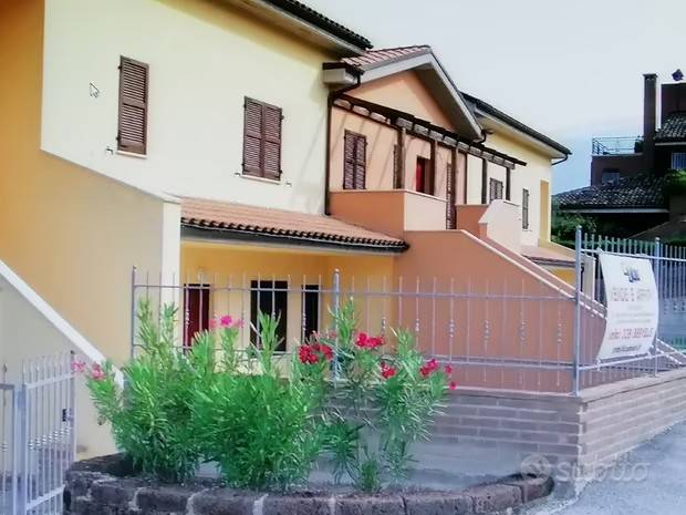 Appartamento in in vendita da privato a Sarnano via Don Luigi Sturzo, 19
