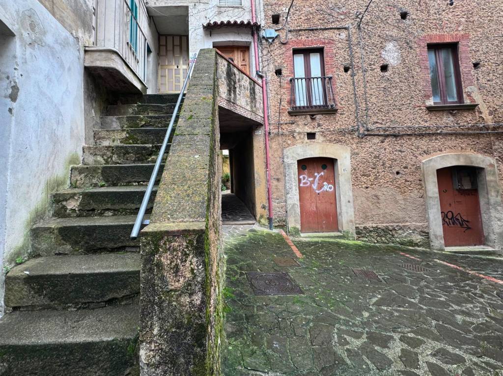 Appartamento in in vendita da privato a Vallo della Lucania via Valenzani, 11