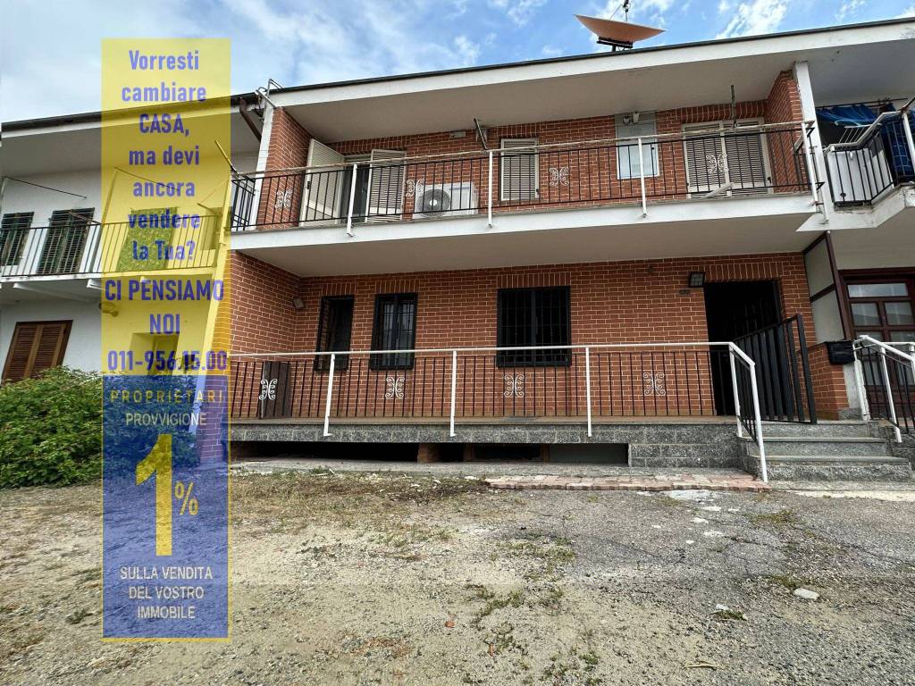 Villa Bifamiliare in vendita a Rivoli strada della Torretta, 11
