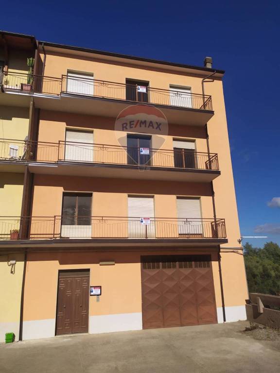 Appartamento in vendita a Roggiano Gravina via degli oleandri, snc