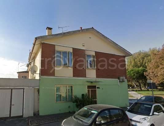 Casa Indipendente in vendita a Ferrara via Giuseppe Antenore Scalabrini