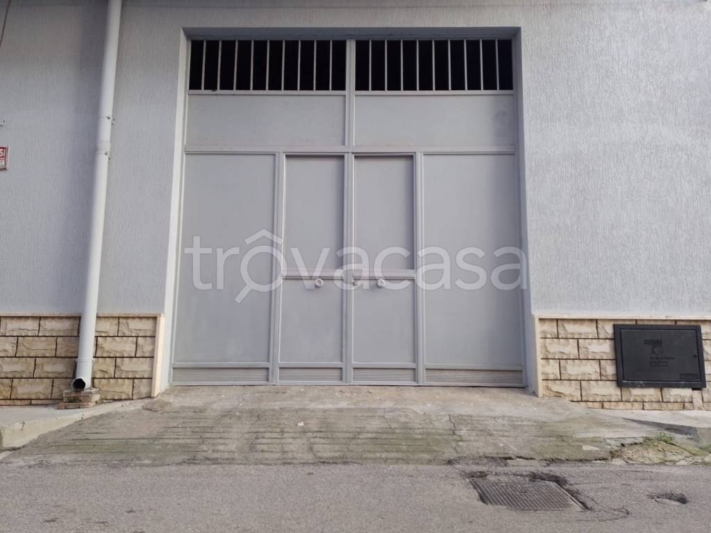 Garage in vendita a Torricella via Giuseppe Garibaldi, 44