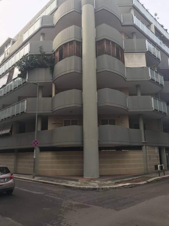 Posto Auto in affitto a Bari via Foggia, 38