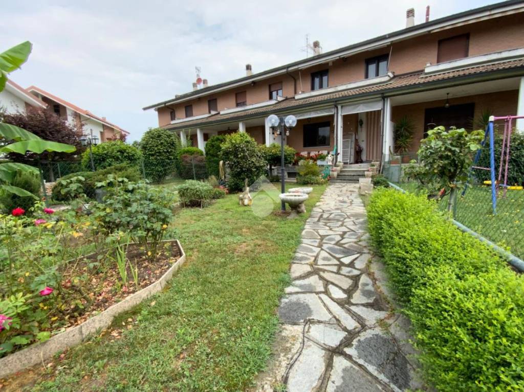 Villa a Schiera in vendita a Borgaro Torinese santa Cristina, 90
