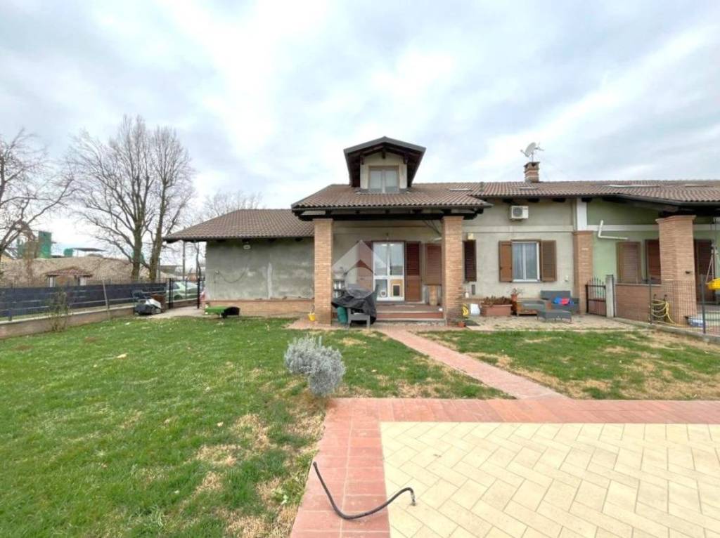 Villa Bifamiliare in vendita a Pralormo via Carmagnola, 22
