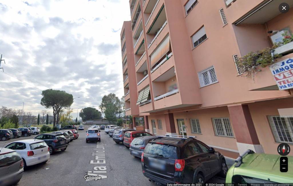 Appartamento in affitto a Roma via Emilio Longoni