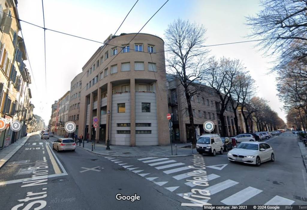 Appartamento in in vendita da privato a Parma strada Costituente