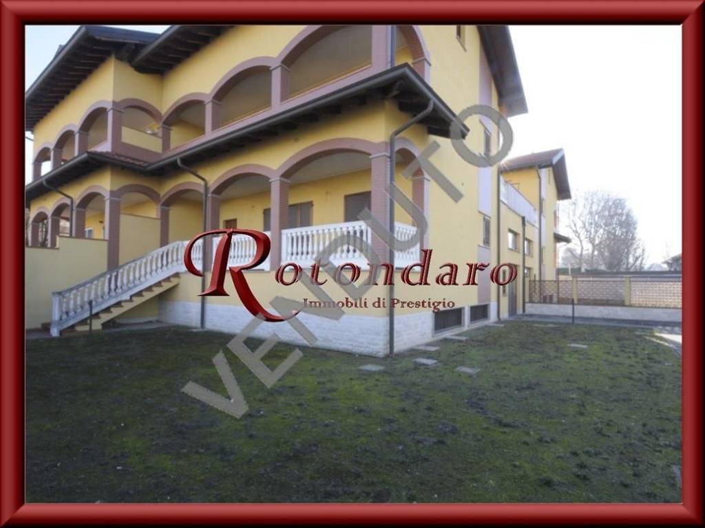 Villa a Schiera in vendita a Buccinasco via Nino Nanetti