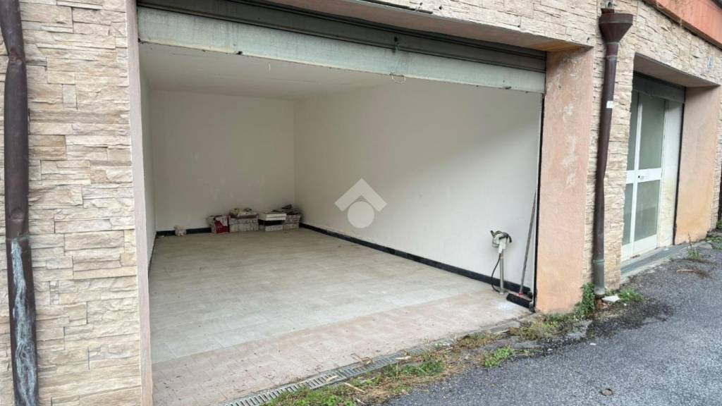 Garage in vendita ad Alassio via Neghelli 36 Box, 36