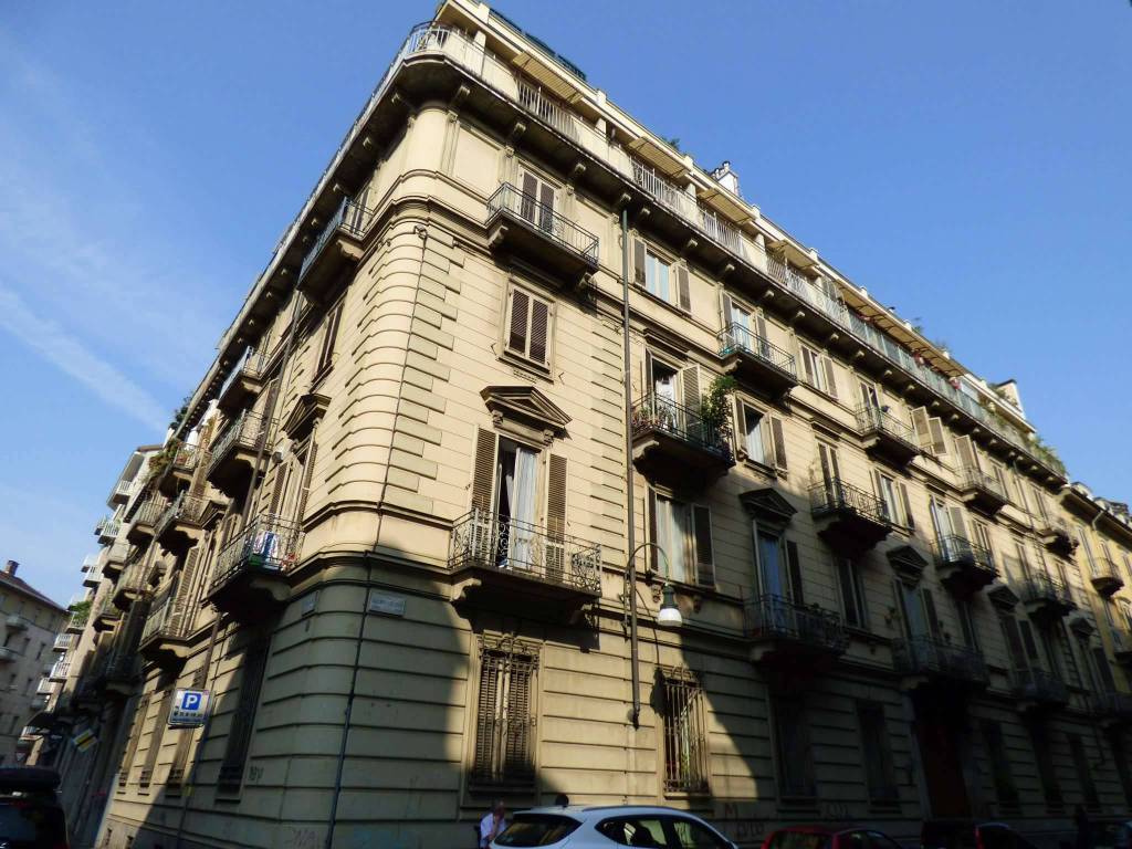 Ufficio in vendita a Torino via Giacinto Collegno 28