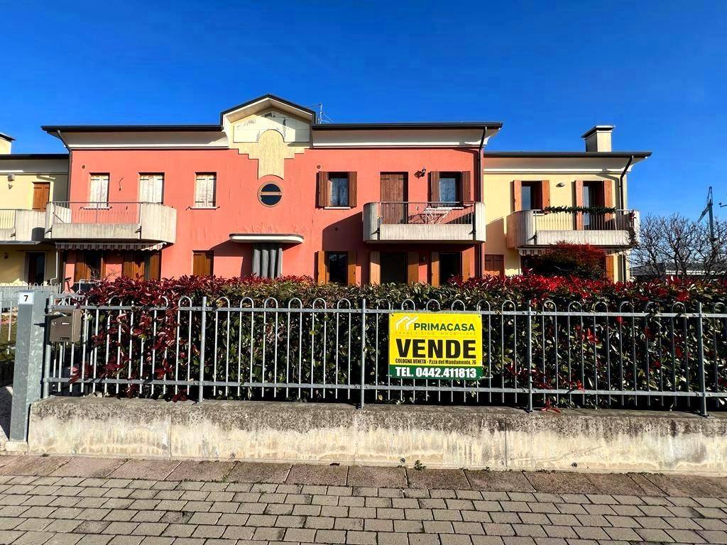 Appartamento in vendita a Roveredo di Guà via Don Antonio Pajusco