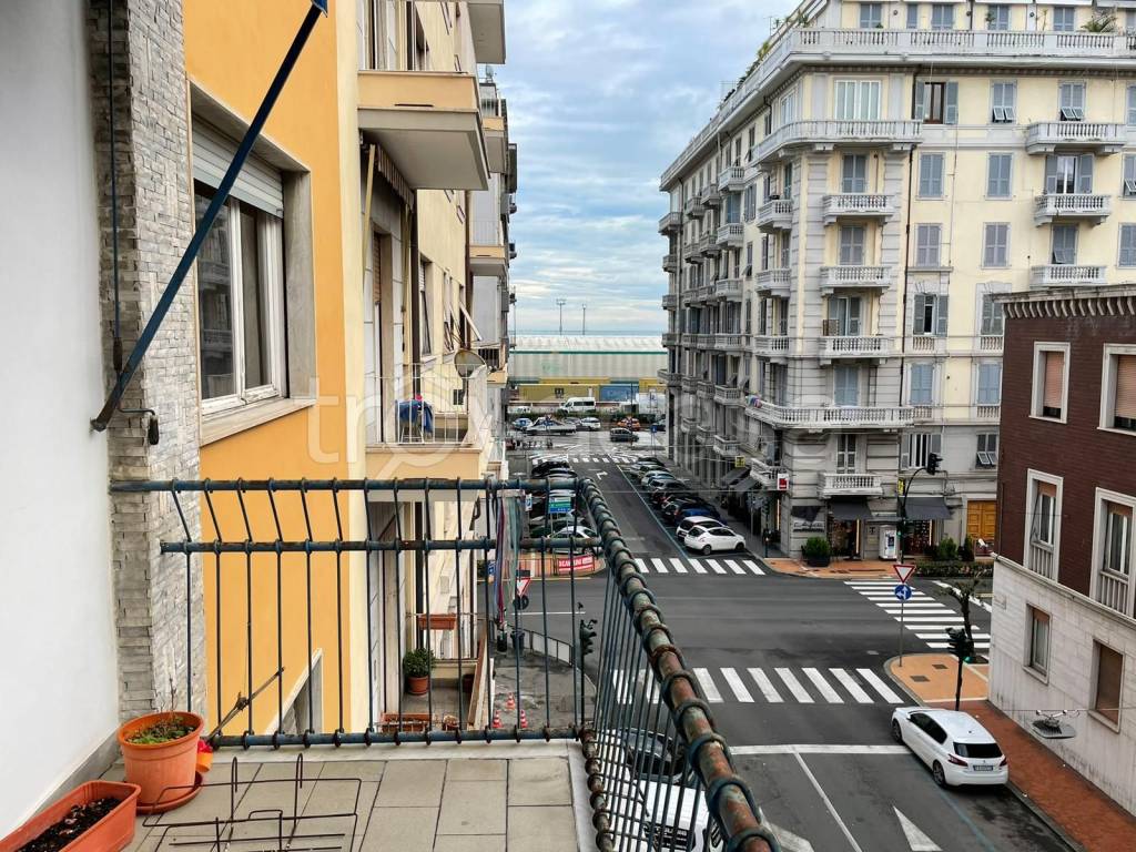 Appartamento in vendita a La Spezia via Francesco Crispi