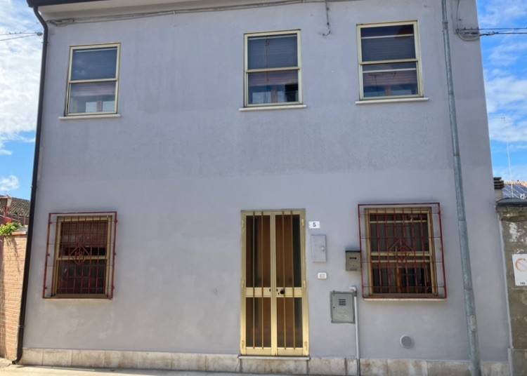 Casa Indipendente in in vendita da privato a Codigoro via Guido Monaco, 5