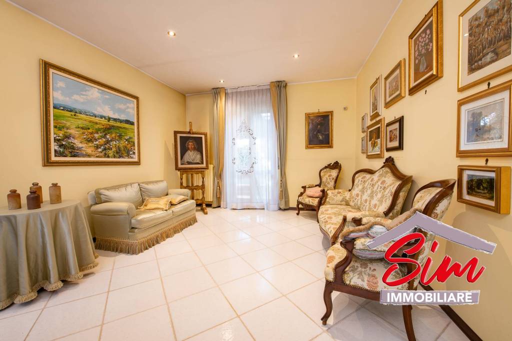 Villa in vendita a Novara via Andrea Falcone, 3