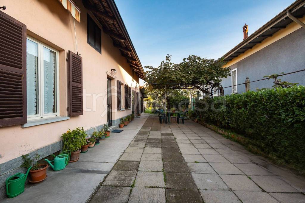 Casa Indipendente in vendita a Collegno via Generale Antonio Cantore, 53