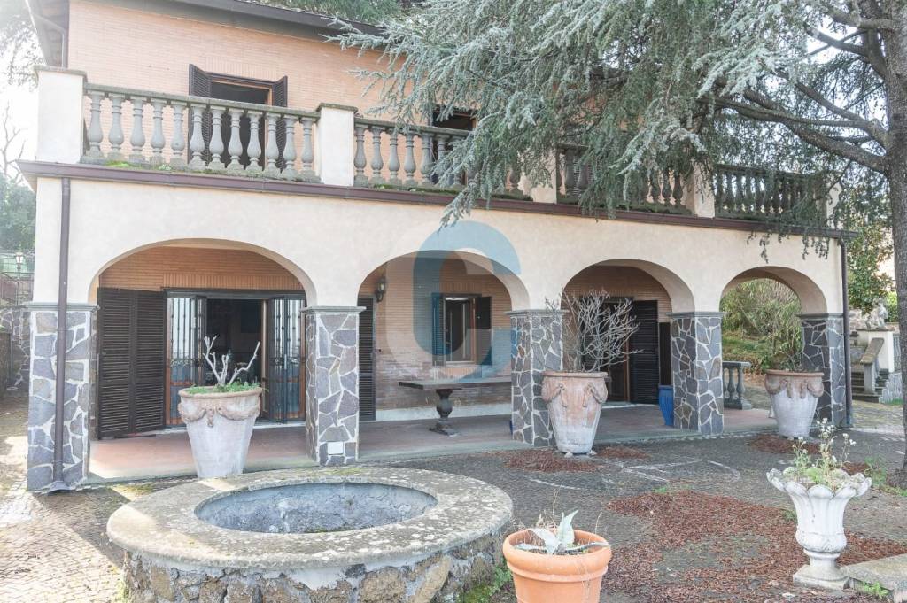 Villa in vendita a Monte Porzio Catone via Frascati, 34