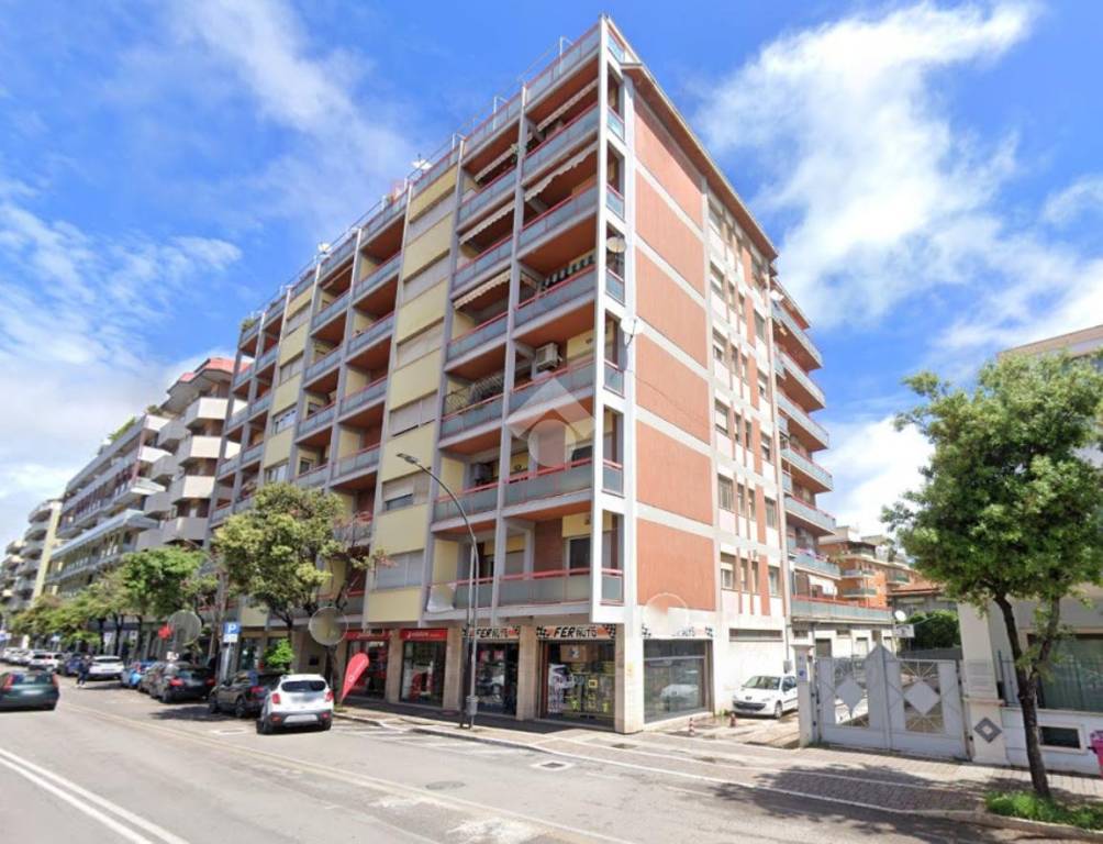 Appartamento in vendita a Pescara via Marconi, 149