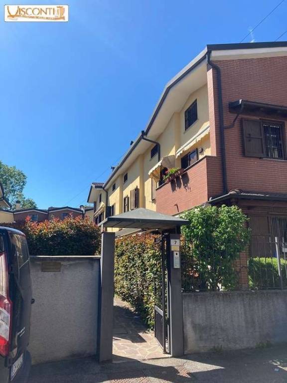 Villa a Schiera in vendita a Cologno Monzese via Tolmezzo, 7