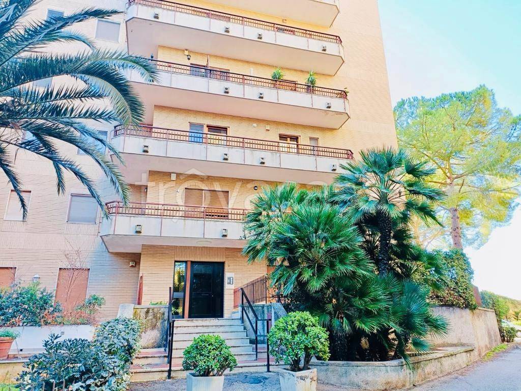 Appartamento in vendita a Bari via delle Murge, 65