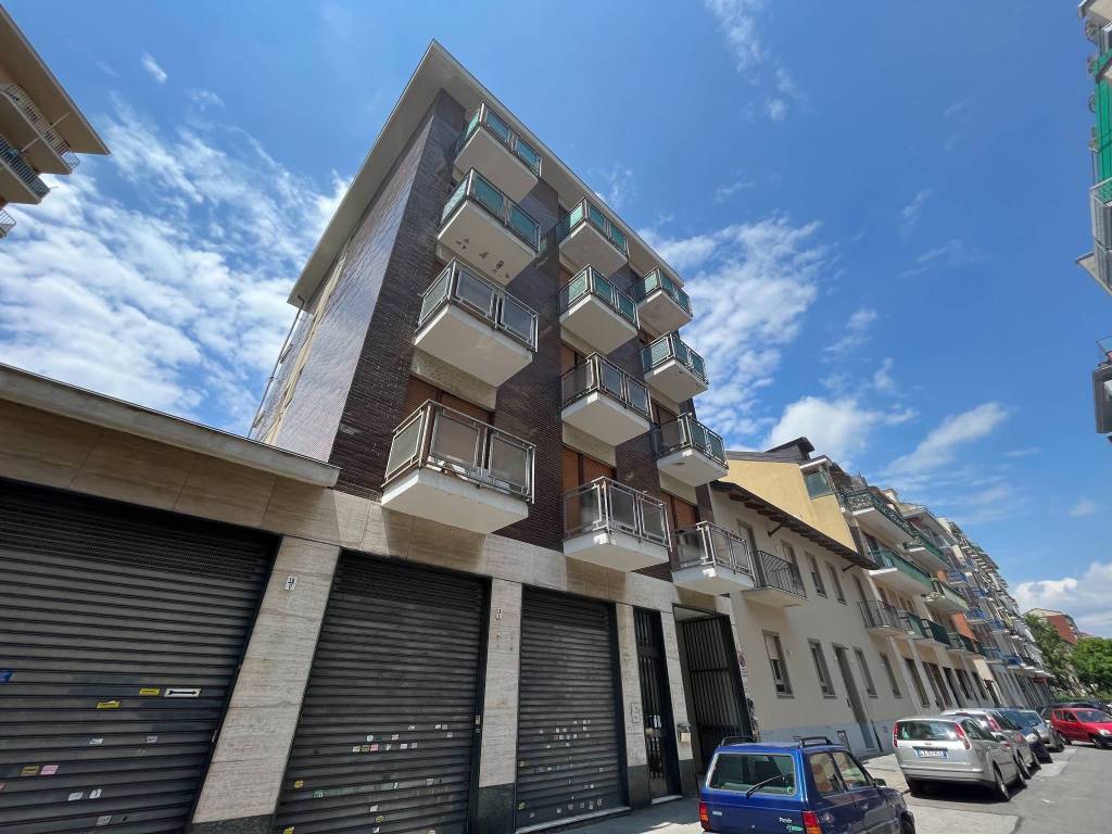 Appartamento in vendita a Torino via Ragusa, 16