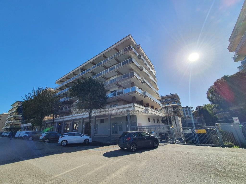 Appartamento in vendita a Caserta via Giuseppe Maria Bosco, 146