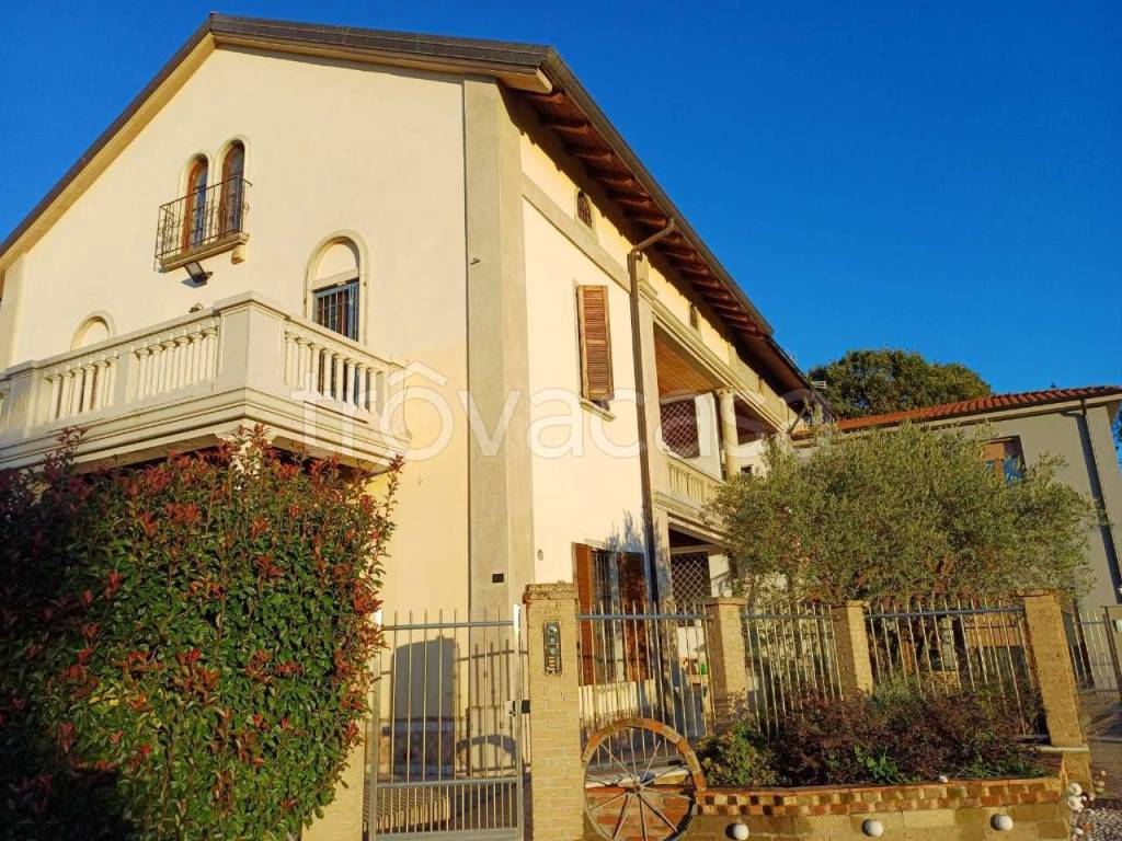 Villa Bifamiliare in vendita a Cornate d'Adda via San Luigi 41