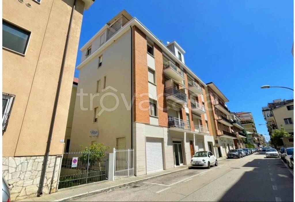 Appartamento in in vendita da privato a San Benedetto del Tronto via Umbria, 7