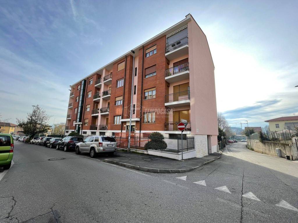 Appartamento in vendita a Settimo Torinese via Giovanni Pascoli, 16