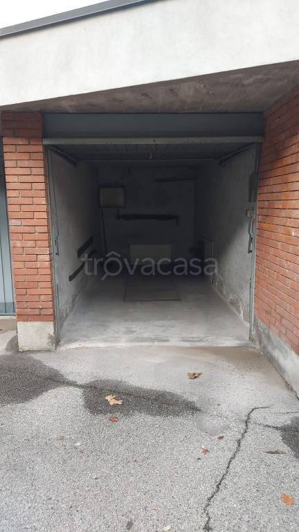 Garage in vendita a Novate Milanese via Giovanni Boccaccio