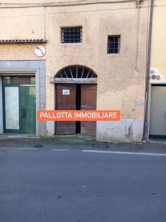 Loft in vendita a Capodimonte via Roma, 14