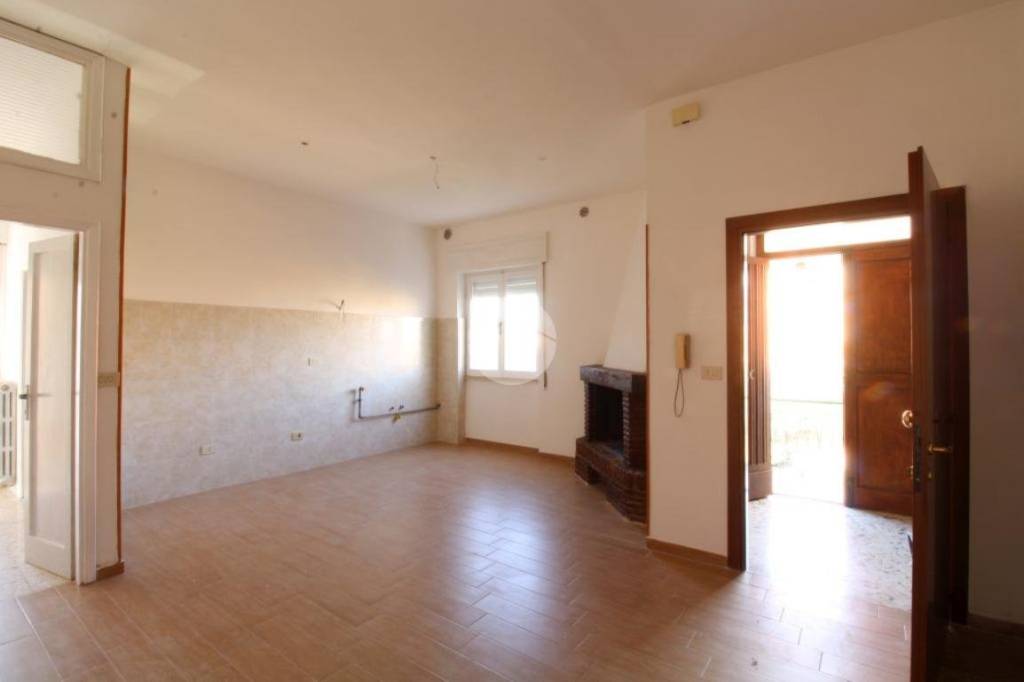 Appartamento in vendita a Fara in Sabina via Quirina, 67