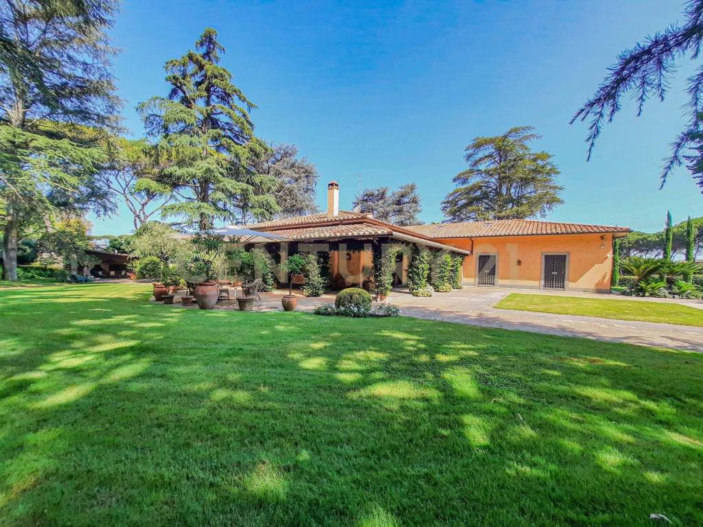Villa in vendita a Roma via di Quarto annunziatavia di Quarto Annunziata