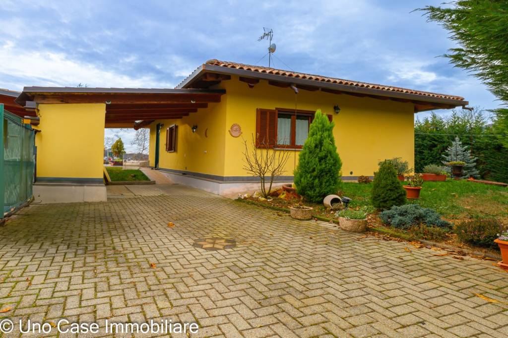 Villa in vendita a Cintano