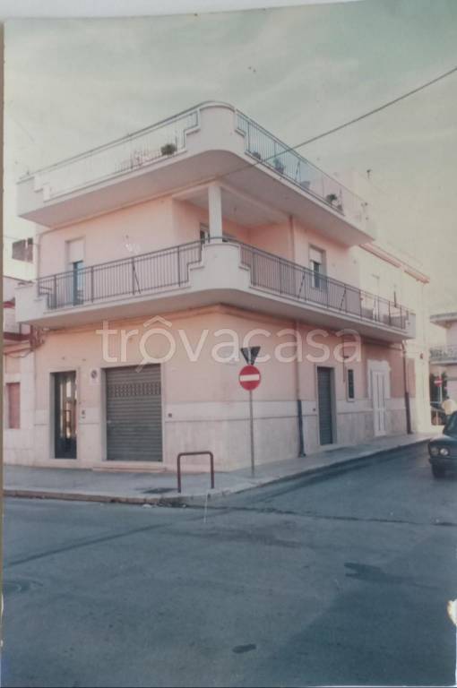 Appartamento in in vendita da privato a San Ferdinando di Puglia via Roma, 108