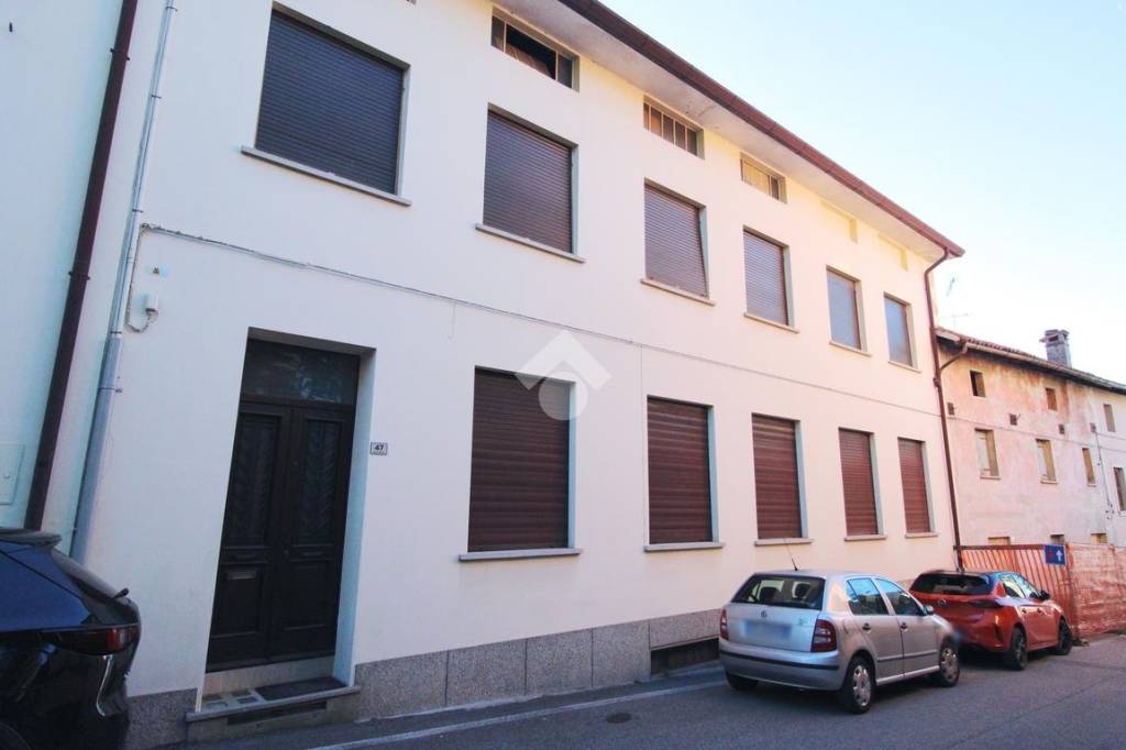 Intero Stabile in vendita a San Daniele del Friuli via Giusto Fontanini, 39