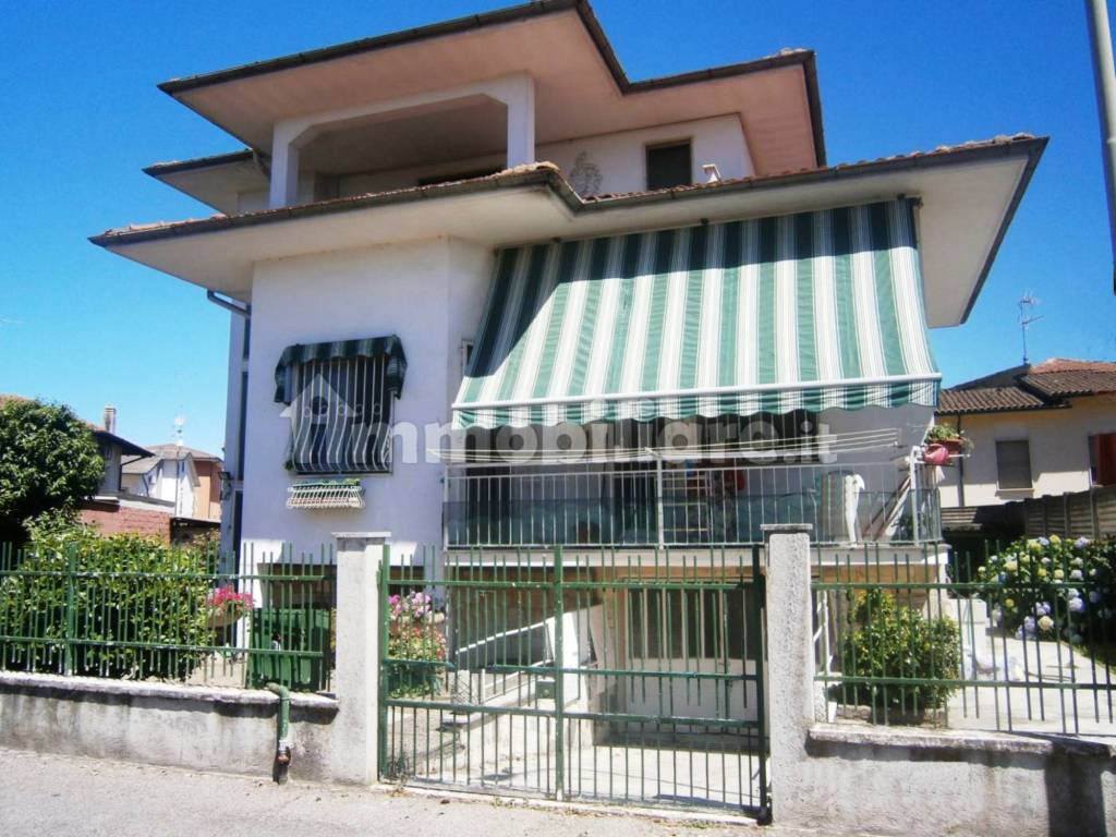 Villa in vendita a Mortara via 20 Settembre, 48