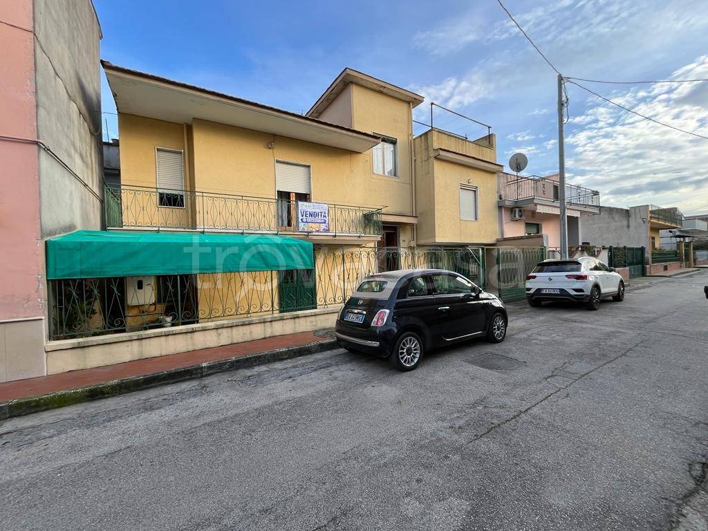 Villa in vendita a Maddaloni via Appia
