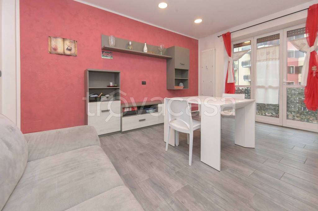 Appartamento in vendita a Nichelino via Giosuè Carducci, 5