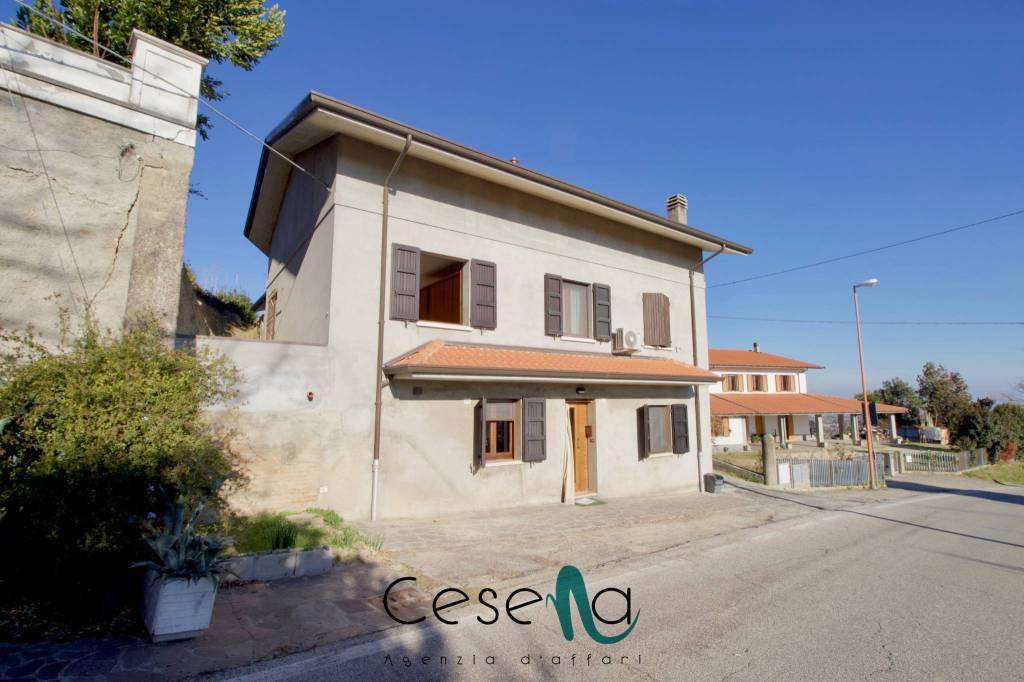 Villa Bifamiliare in vendita a Cesena via San Tomaso, 3312
