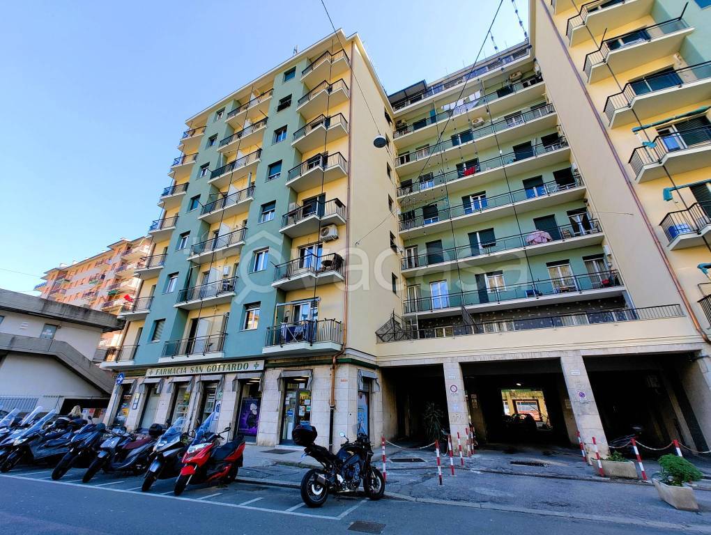 Appartamento in vendita a Genova via Piacenza, 39