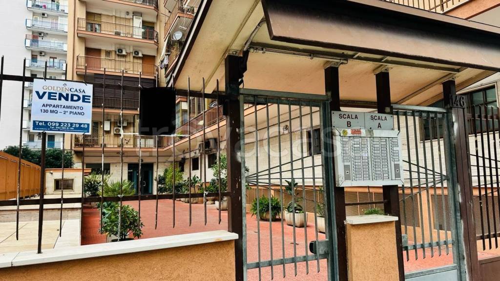 Appartamento in vendita a Taranto via Campania
