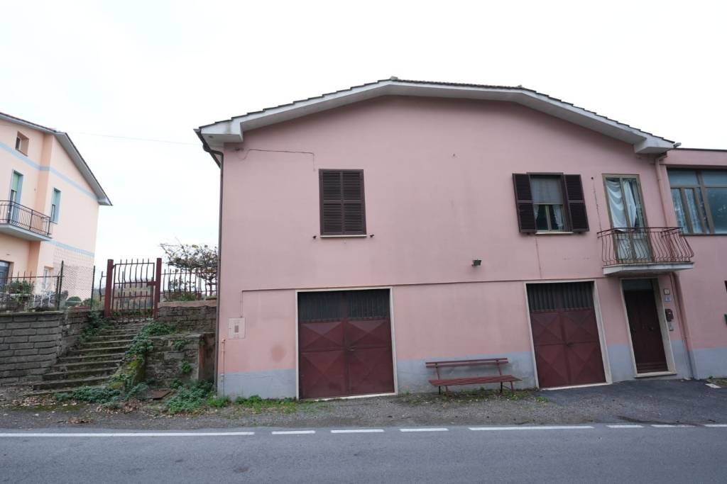 Casa Indipendente in in vendita da privato a Vetralla strada Madonna del Lauro, 22