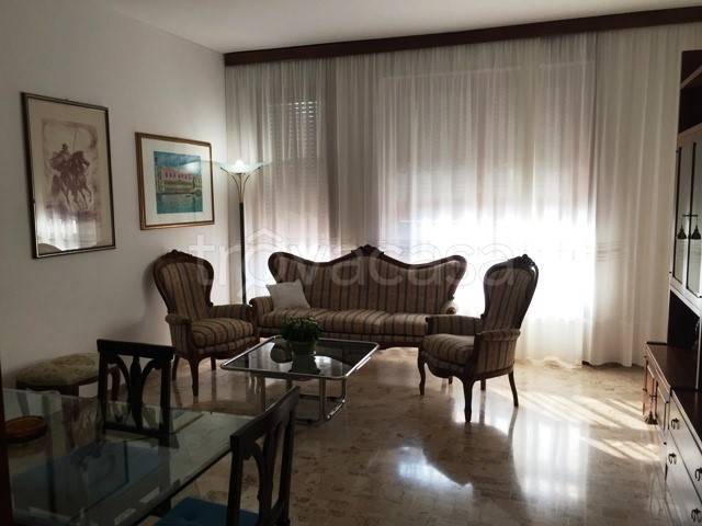 Appartamento in affitto a Milano via Padre Massimiliano Kolbe, 8