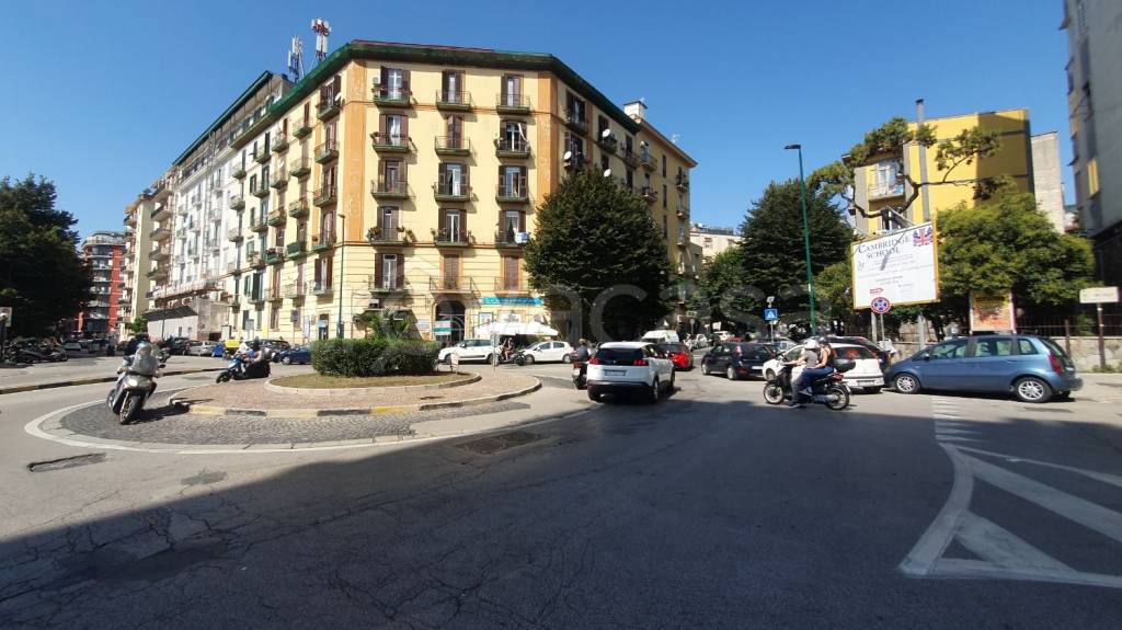 Appartamento in vendita a Napoli via Vincenzo Gemito