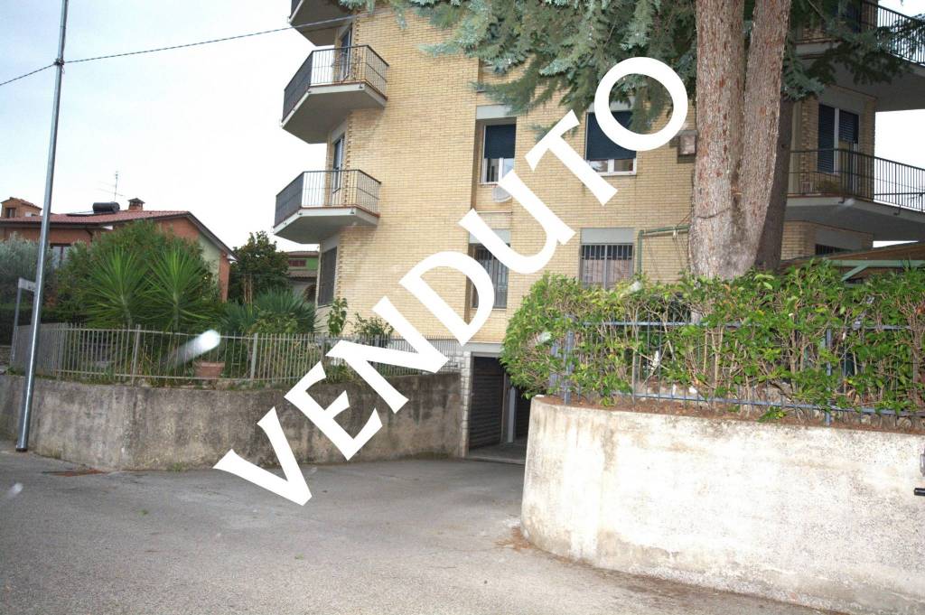 Appartamento in vendita a Perugia strada Santa Lucia, 17