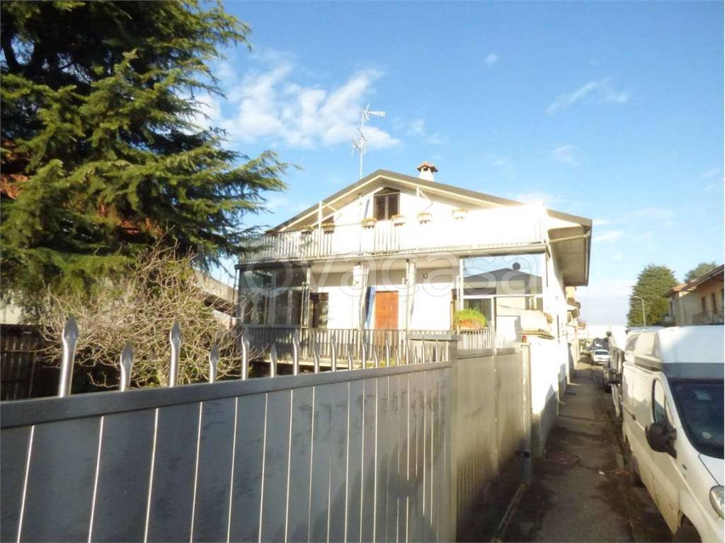 Casa Indipendente in vendita a Bovisio-Masciago selvette, 49