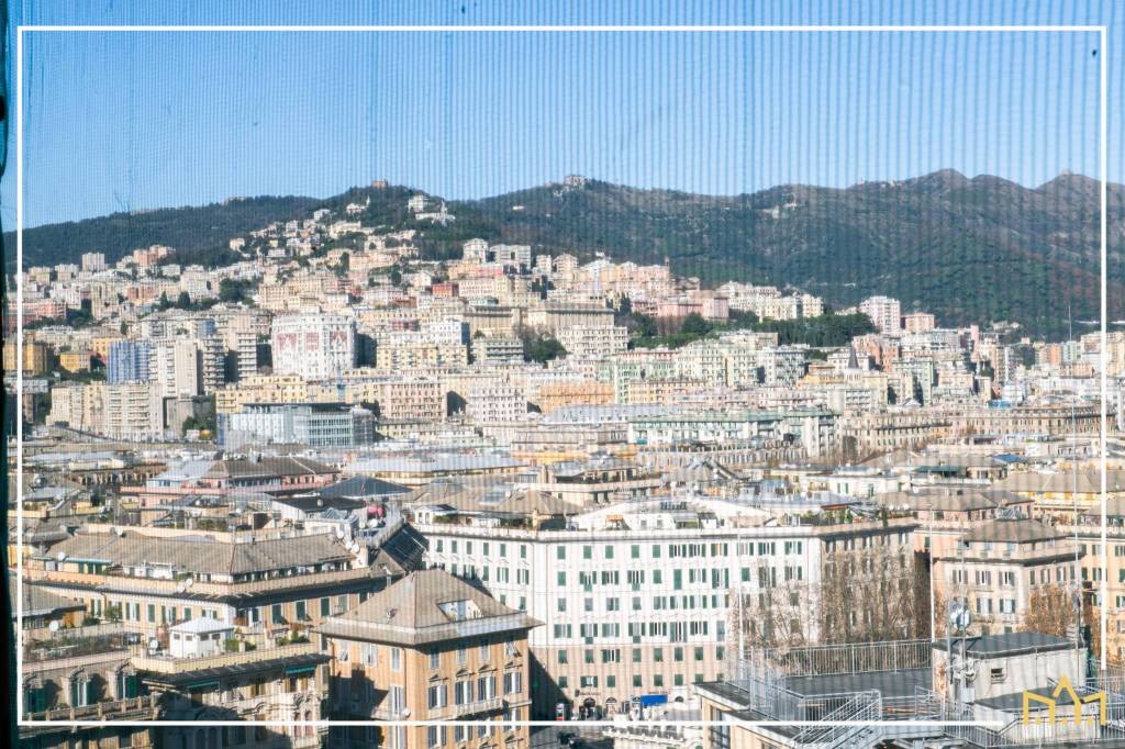 Appartamento in vendita a Genova via Trento