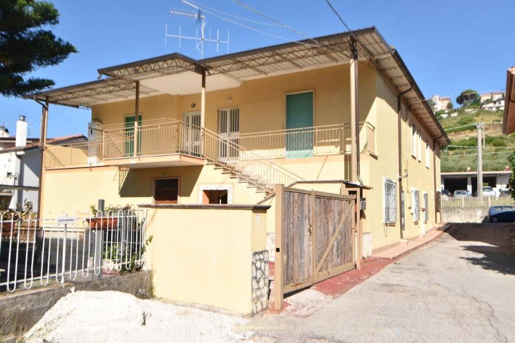Appartamento in vendita ad Agropoli via Fuondi, 30