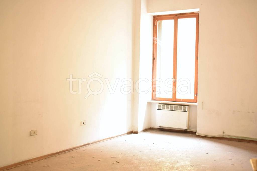 Appartamento in vendita a Verona corso Camillo Benso di Cavour